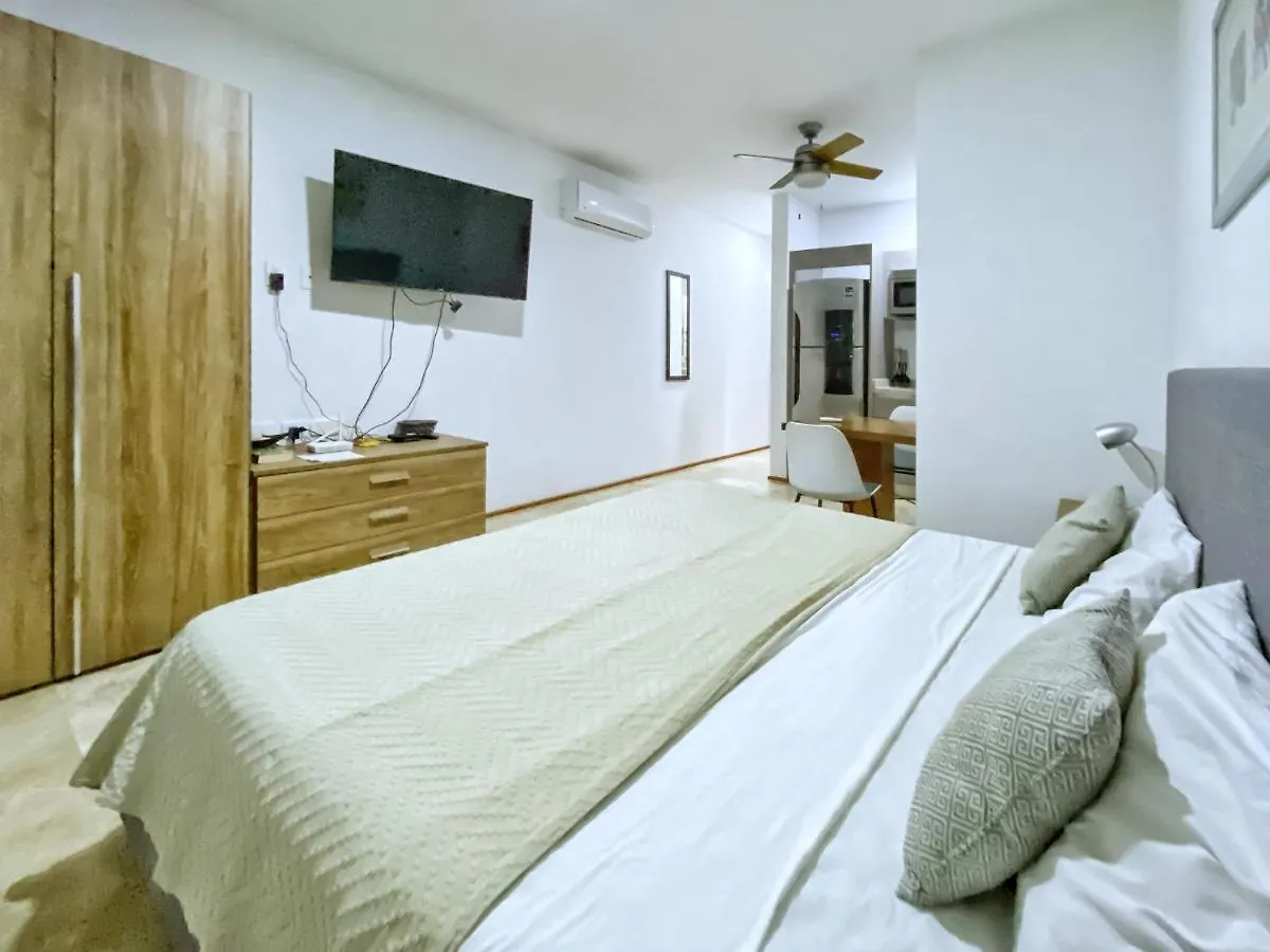 Estudio106 Centrico En Menesse38 Con Roof Apartment Playa del Carmen